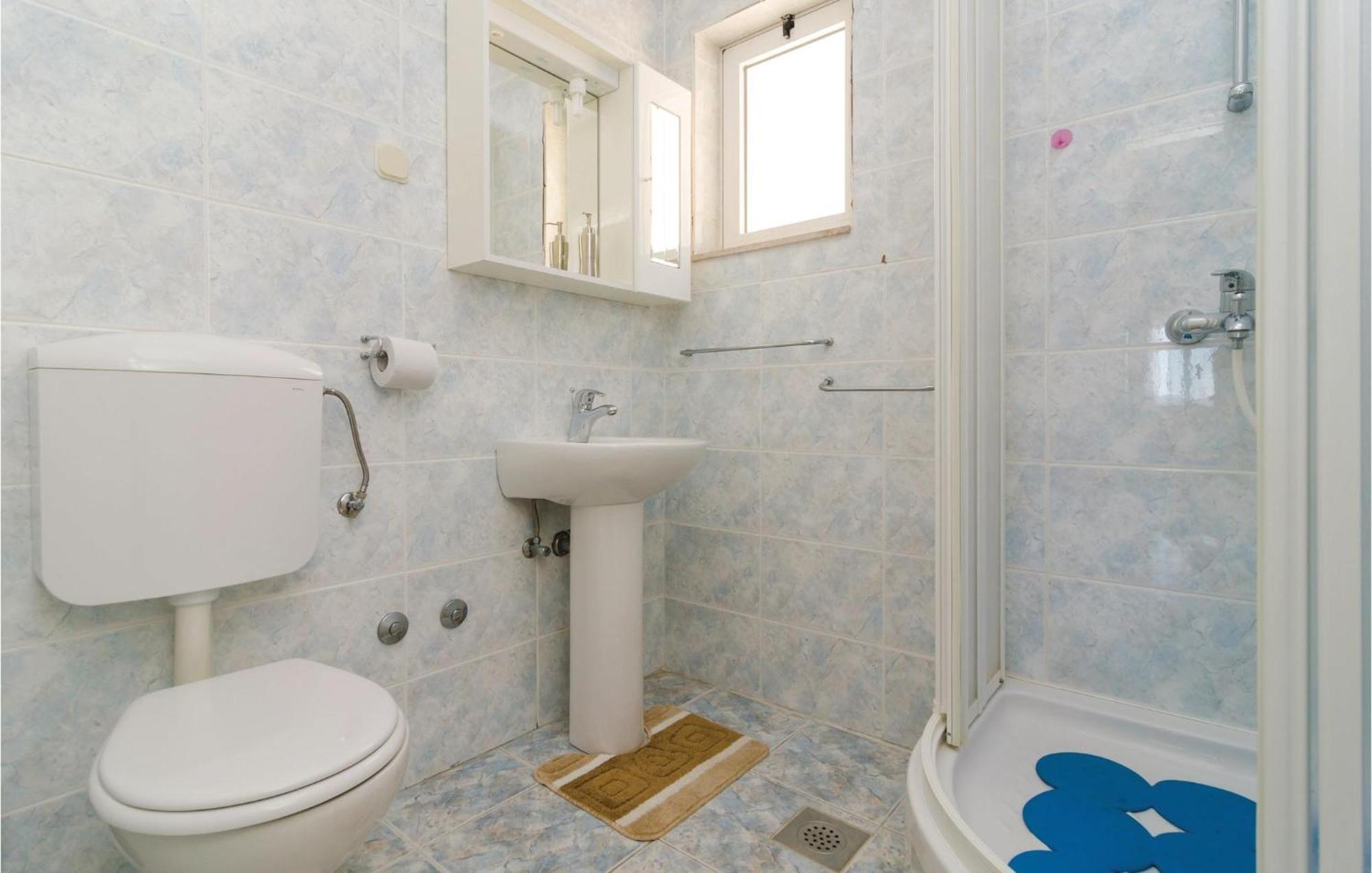 Awesome Apartment In Duba With Wifi Ngoại thất bức ảnh